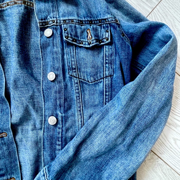 Gap jean jacket - Picture 2 of 3